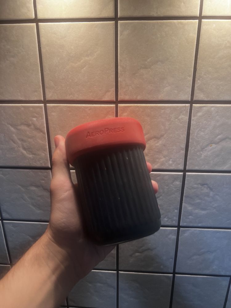 Ручная кофеварка Aeropress Go
