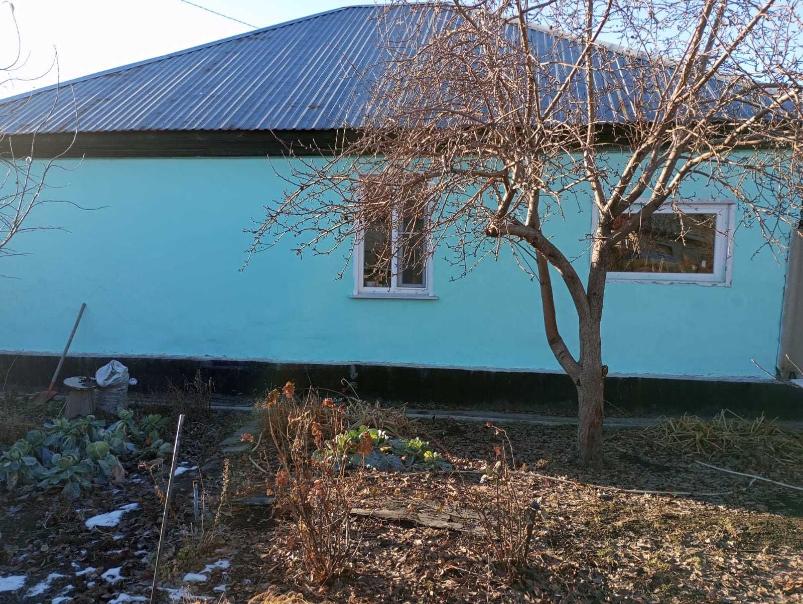 Продам/обменяю 3-х комнатный кирпичный дом, п.Мирный