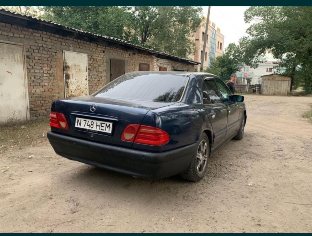 Бампер Мерседес  210 дорестайлинг рестайлинг