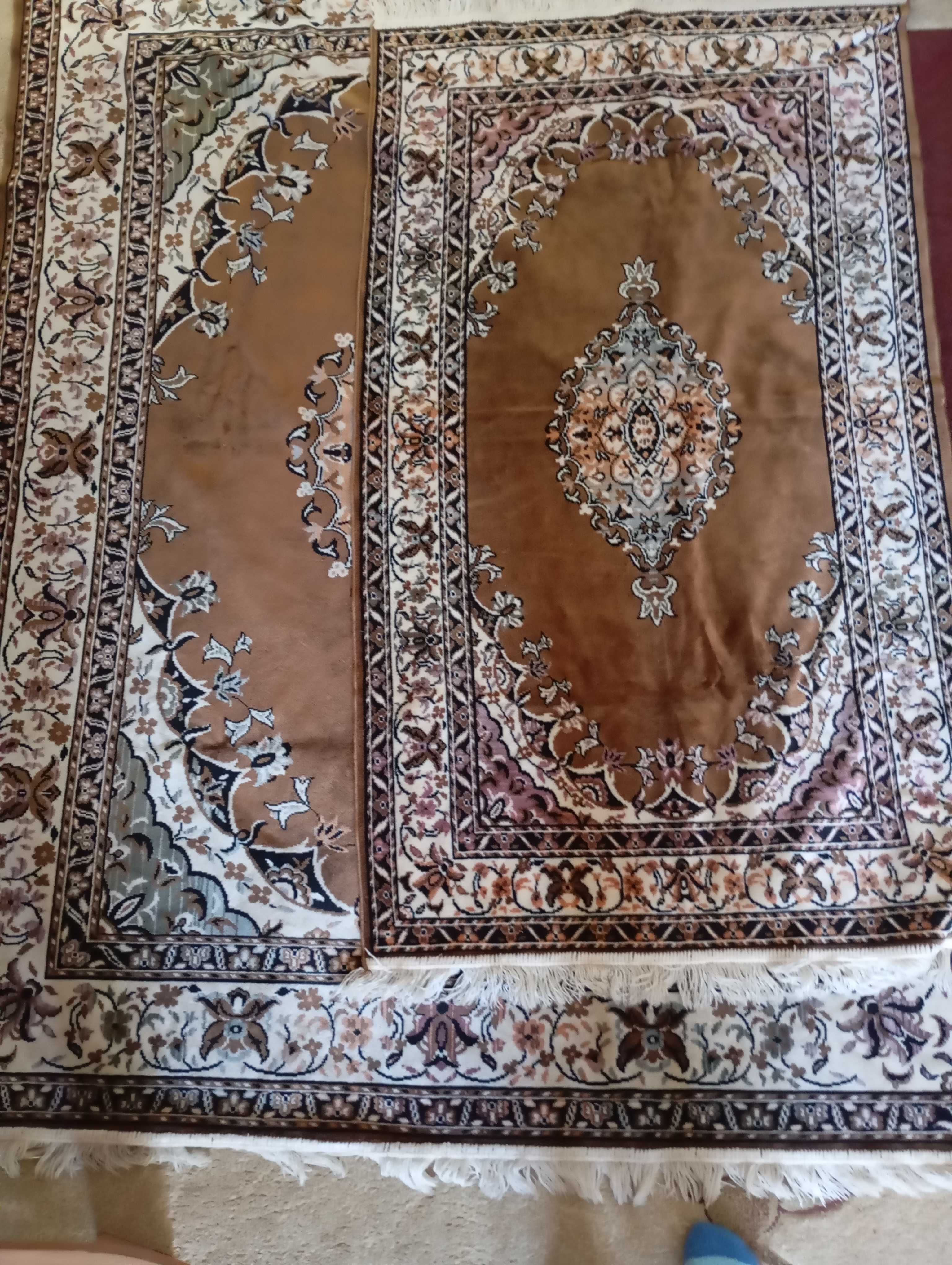 Продам дивандек и накидки на кресла.