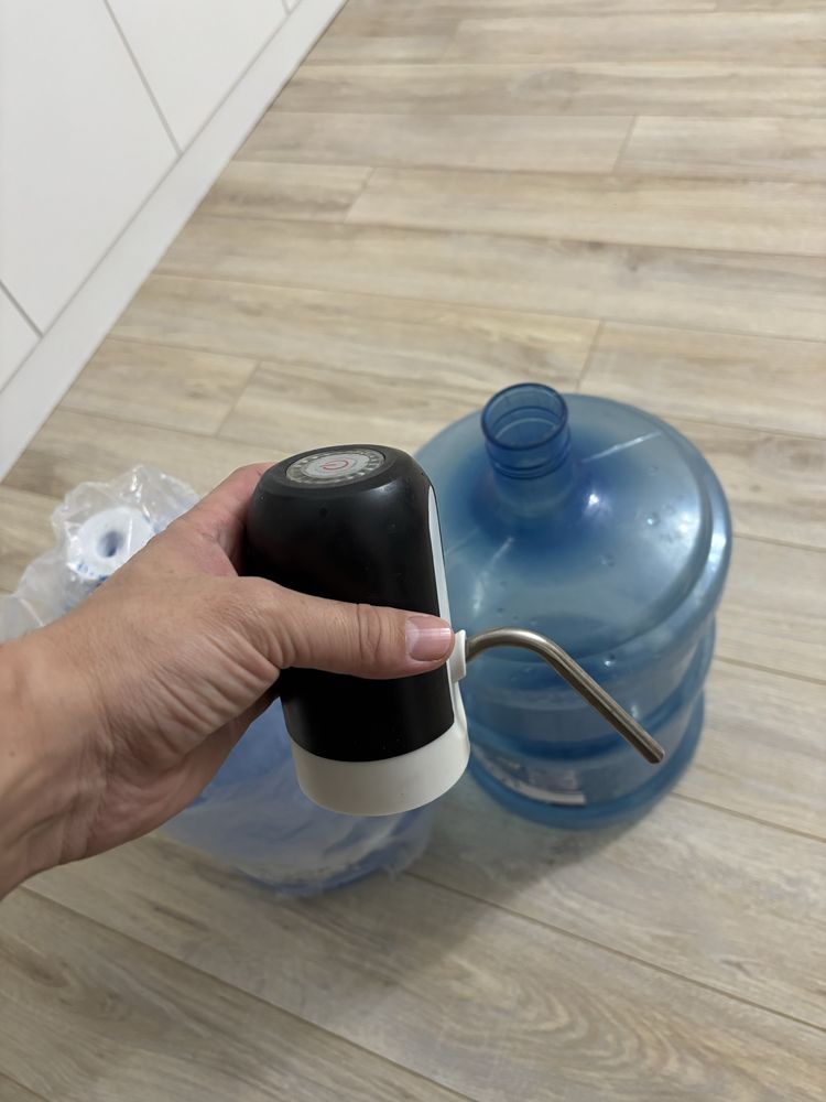 Продаю бутыл и дозатор