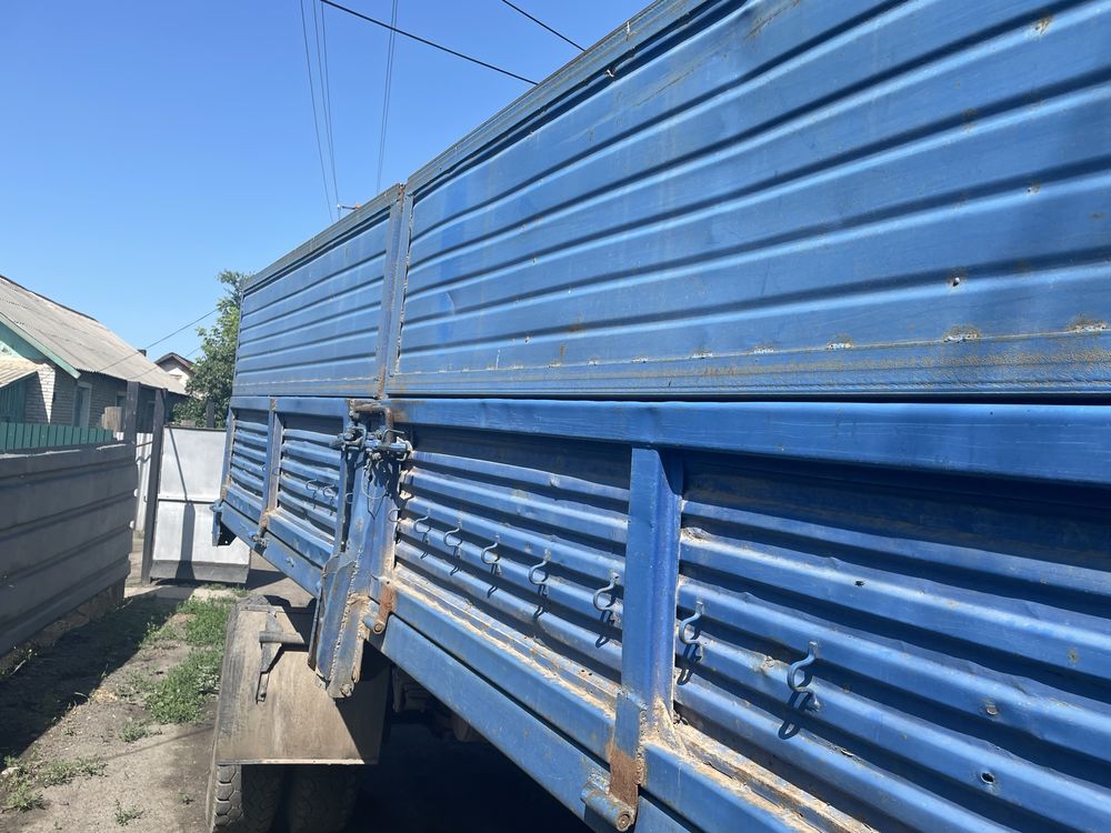 Прицеп на камаз в хорошем состоянии