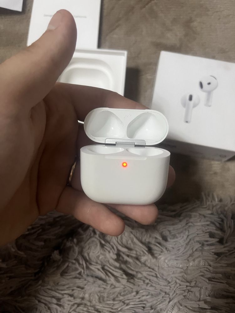 AirPods 4 Active Noise Consellation