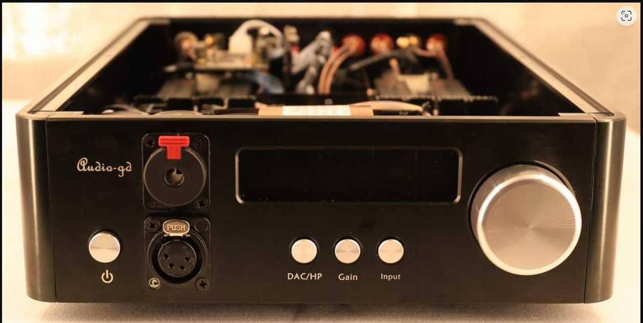 DAC/ЦАП/предусилитель/усилитель для наушников Audio-GD D-28.38 ESS9038