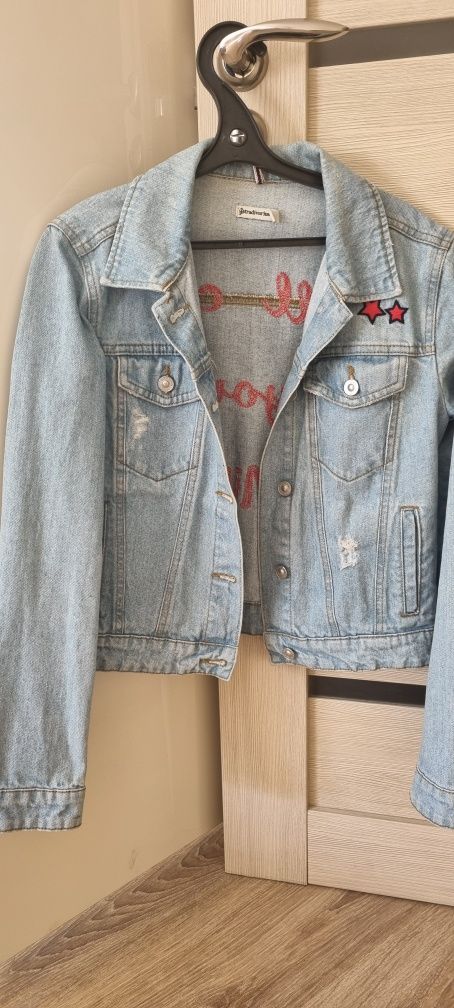 Джинсовая куртка Stradivarius