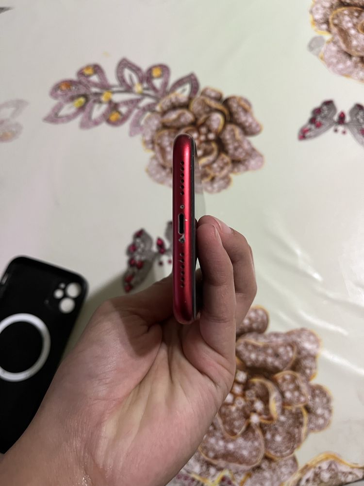 iPhone 11 без док