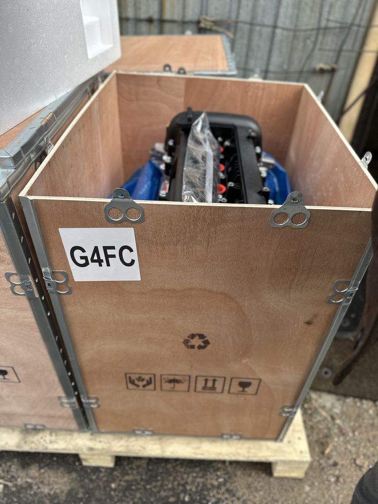 Новый двигатель мотор  G4FC на Kia Hyundai аксент серато елантра рио