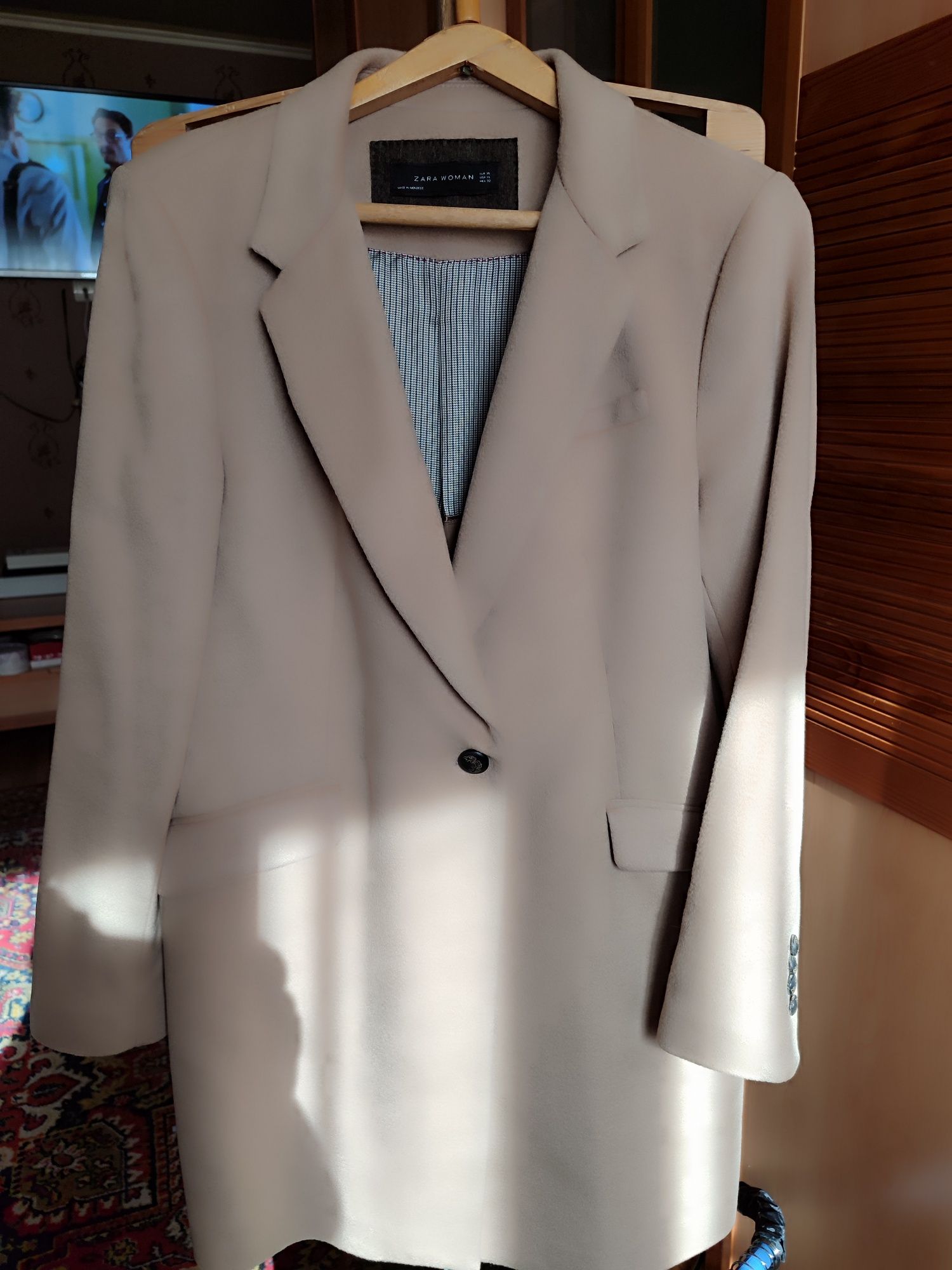 Пальто осеннее ZARA р.48