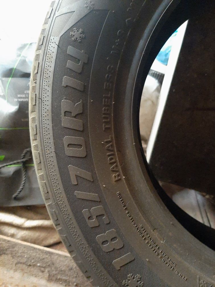 Продам зимние шины
