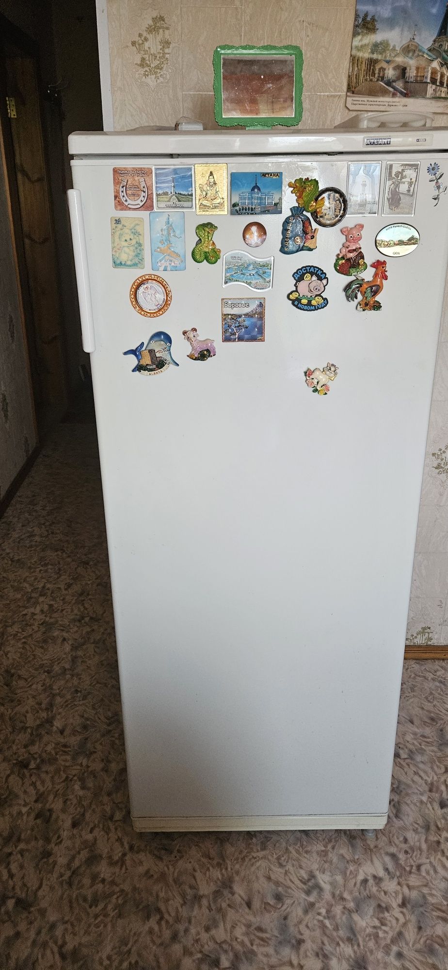 Продам холодильник