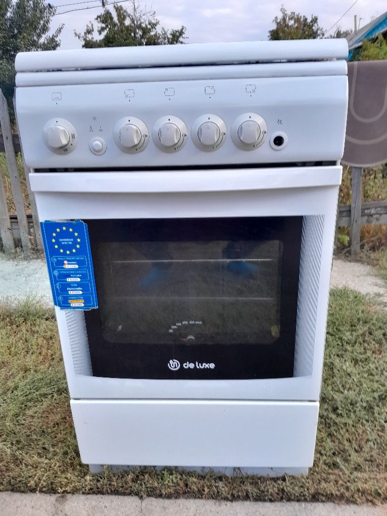 Газовая плита белая
