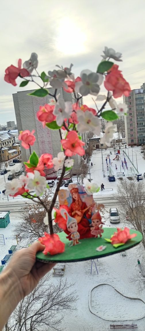 Поделки на любые темы в наличии