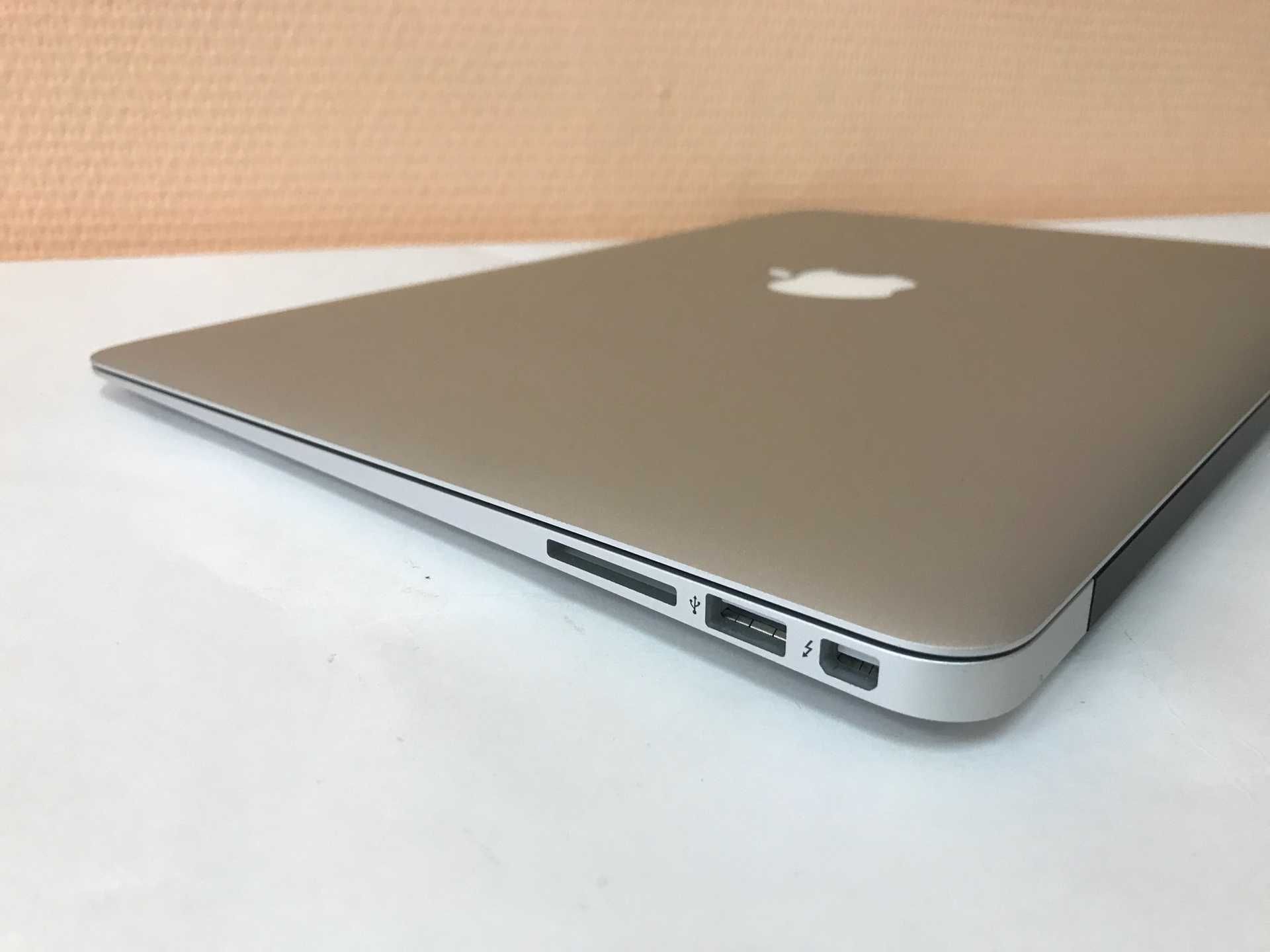 Как новый ультрабук Шикарный Macbook Air 2015 13 в идеале с коробкой