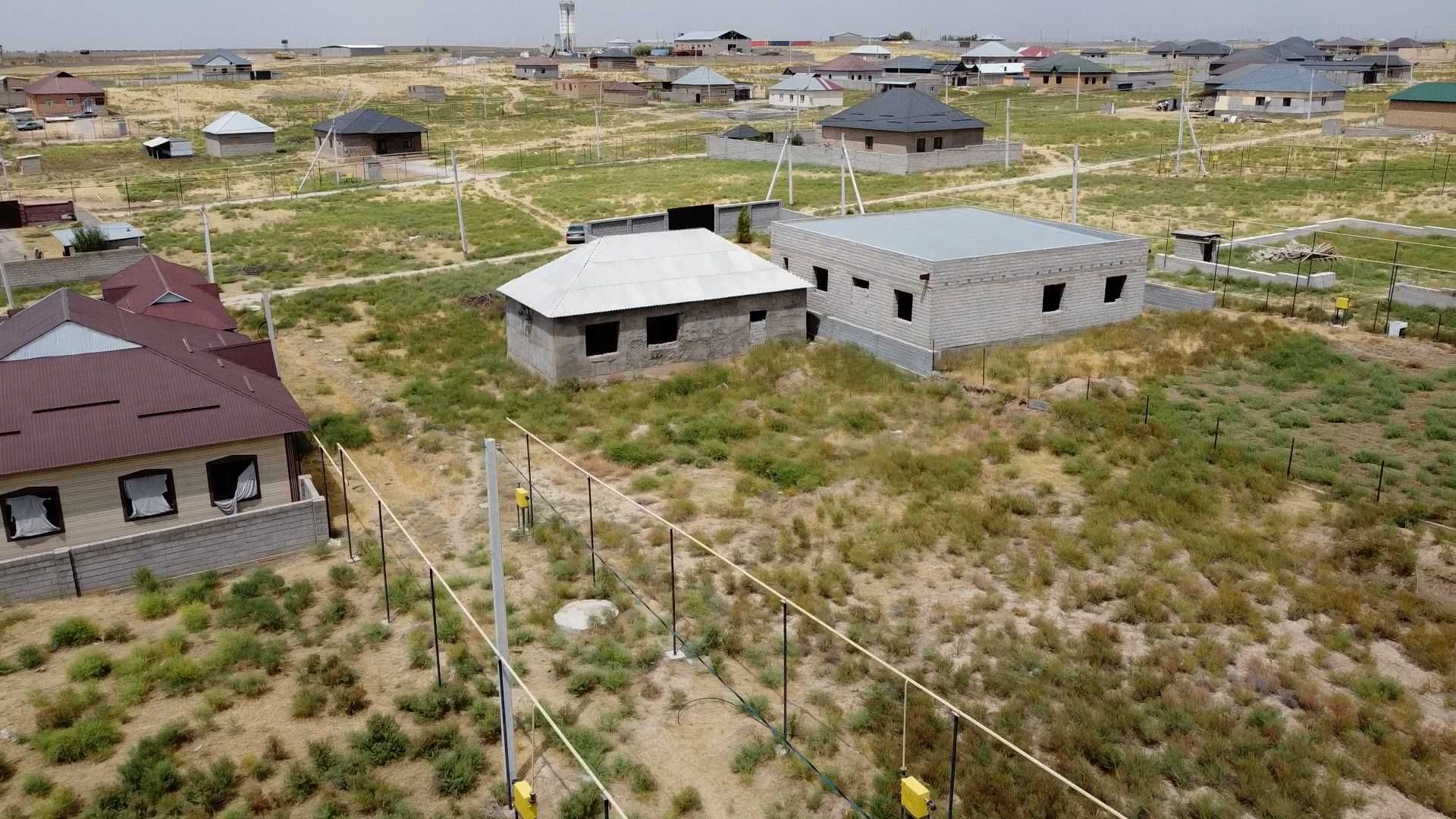 мкр Қайнарбұлақ, Участок бітпеген үйімен, Мырза көшесі