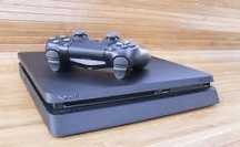 Продаю Sony Playstation 4 Slim