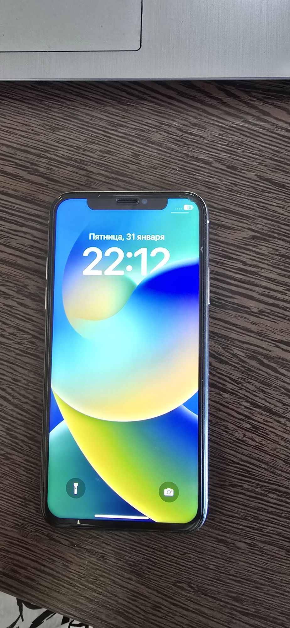 Iphone X 64 гб (в отличном состоянии) + airpods 2 (нужен ремонт)