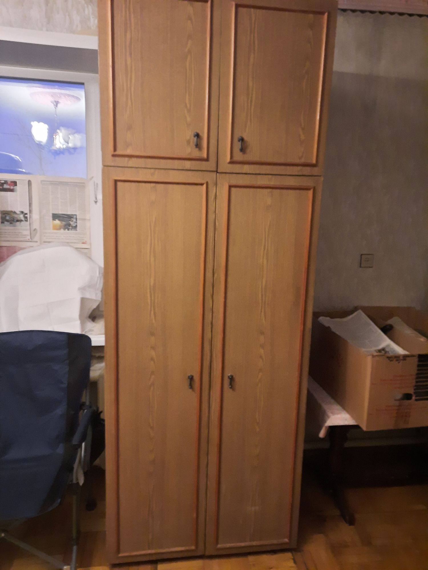 Продаю шкаф для прихожей.