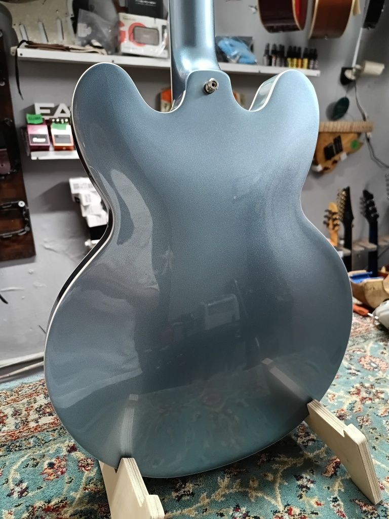 Epiphone Dave Grohl DG-335