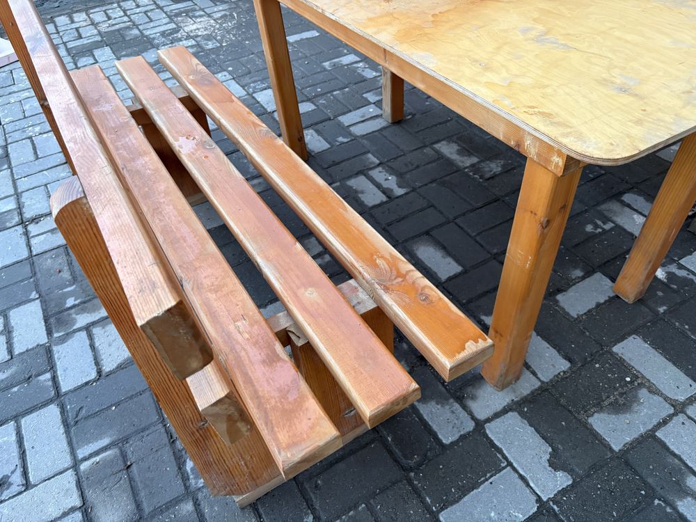 Продаются деревянные стол и стулья для бани (б/у)