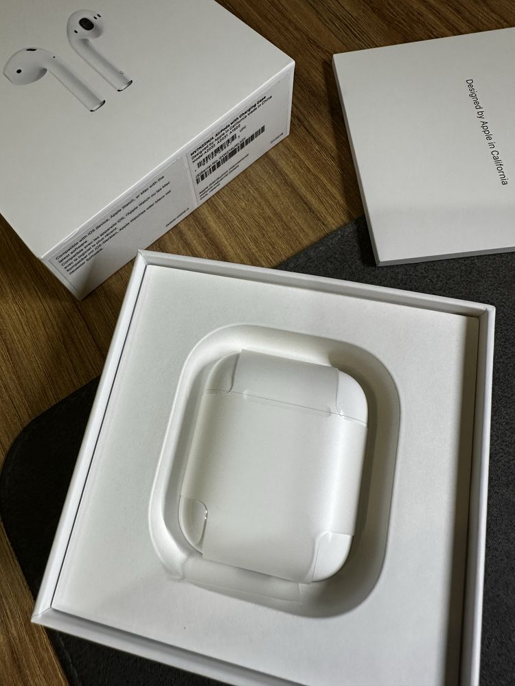 Наушники Apple AirPods 2-го поколения