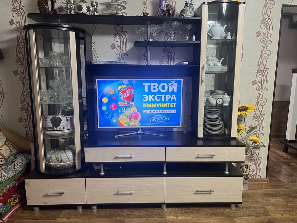 Продам шкаф горка