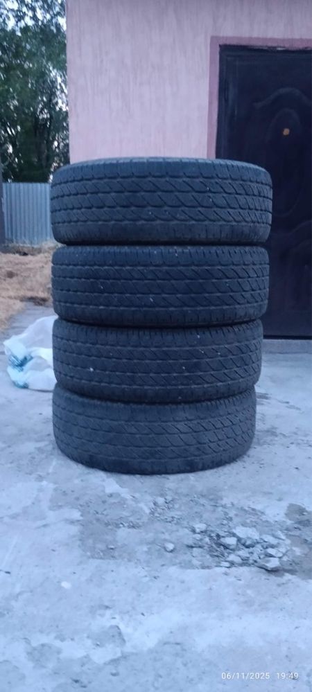 4 шины в хорошем состоянии. 275/65R17