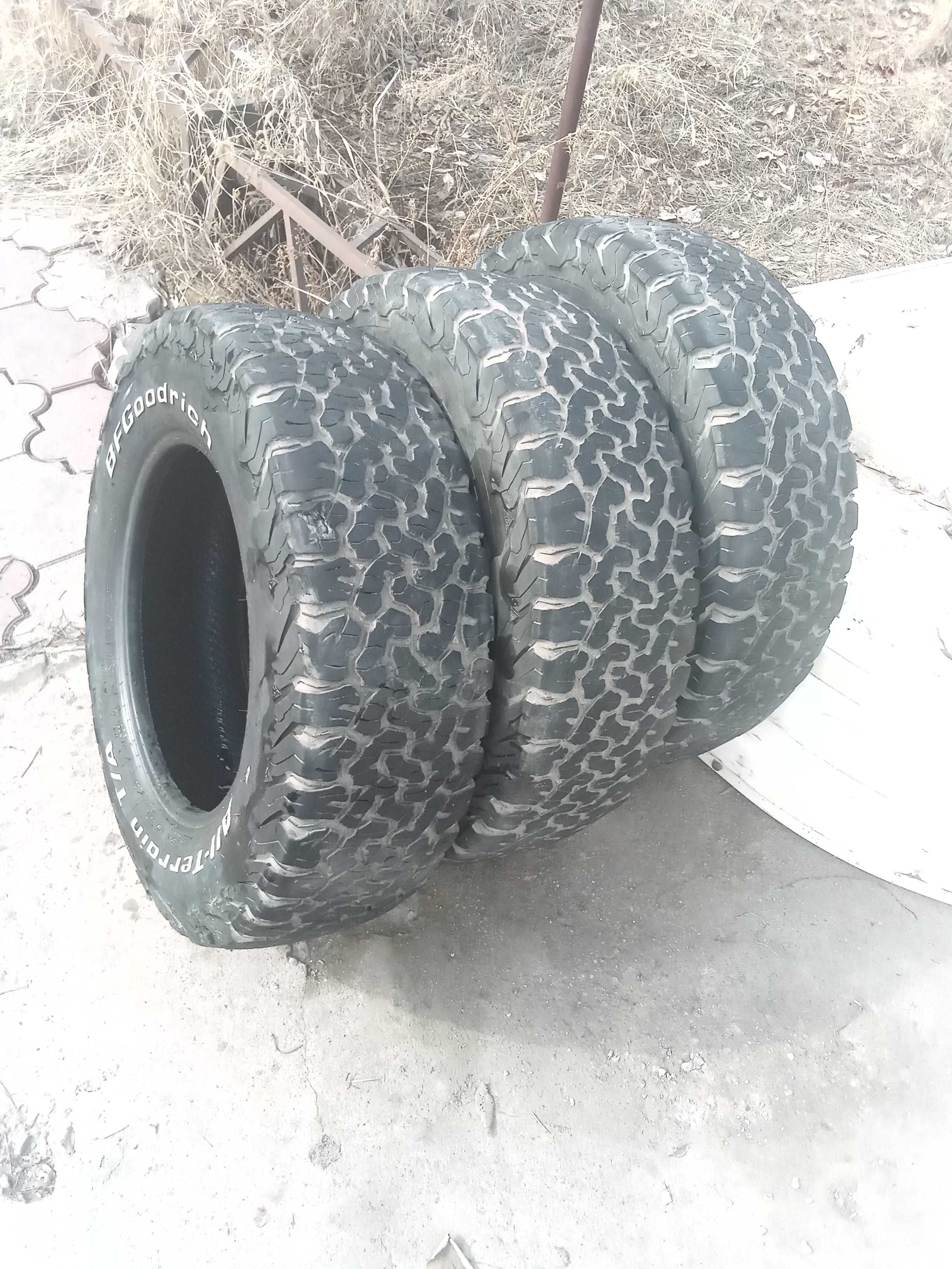 Шины BF Goodrich  245/70/17 на запаски