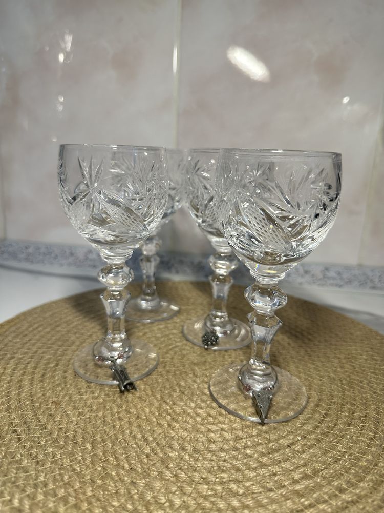 Хрусталь, ваза, рюмочки, конфетница, салатники, икорницы