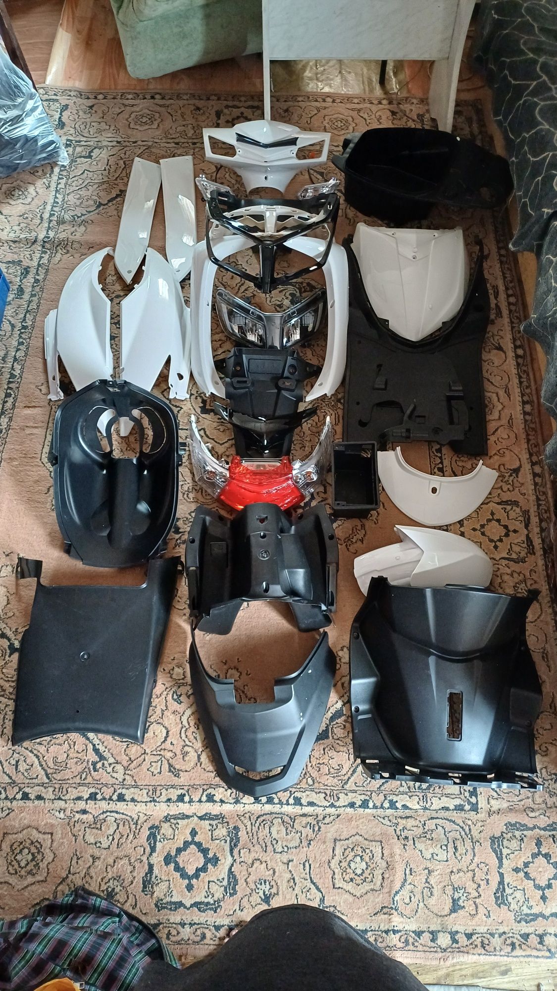 Продам пластик для скутера