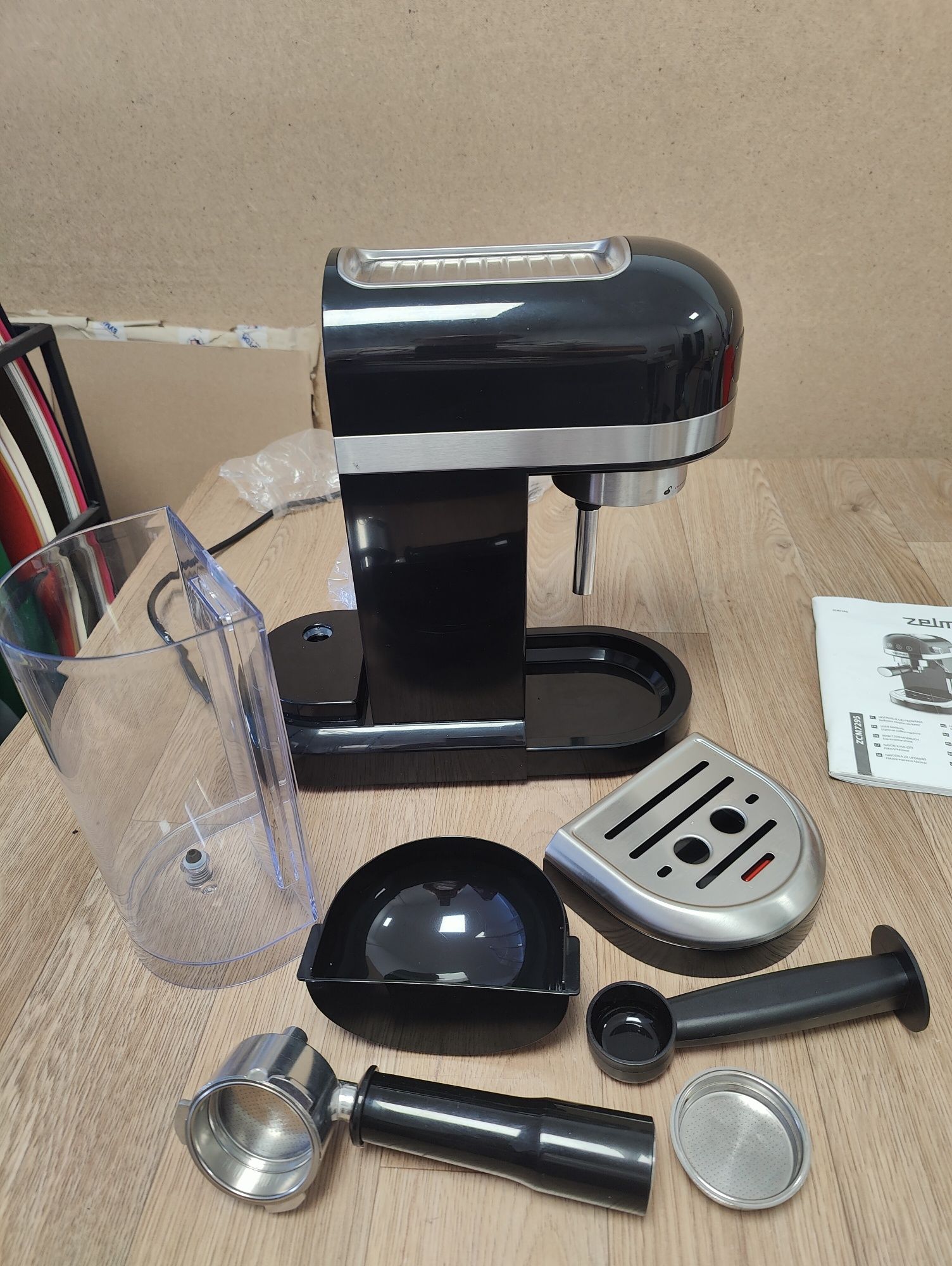 Кофеварка Zemler ZCM7295 новая.