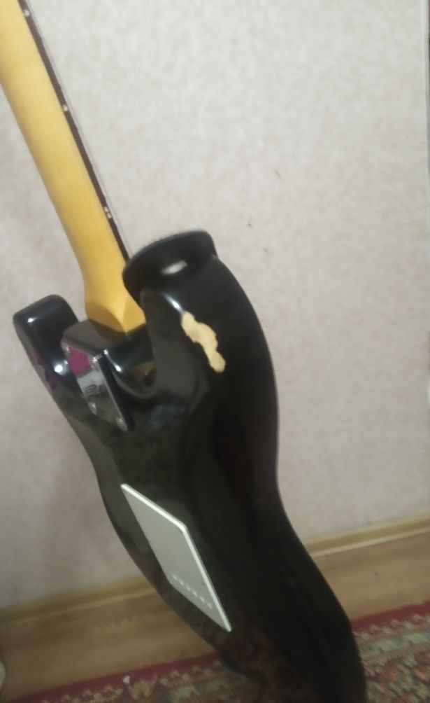 Продам электрогитару