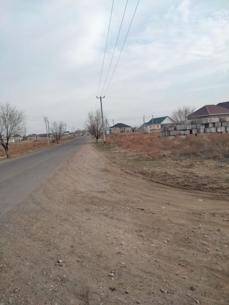 Жер сатылады 4 хоба тас, 4 хоба құм түсіріліп  тұр Алғада СРОЧНЫЙ ТОРГ