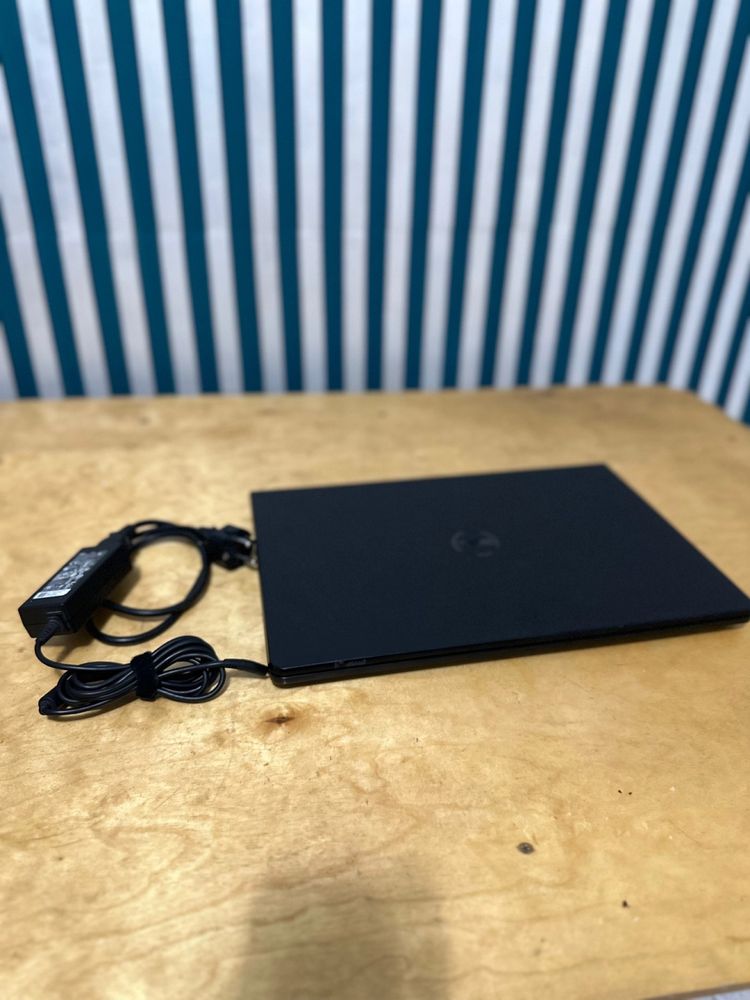 Ноутбук DELL inspiron 15