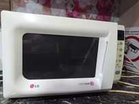 Продам микроволновую печь LG за 9000 тг