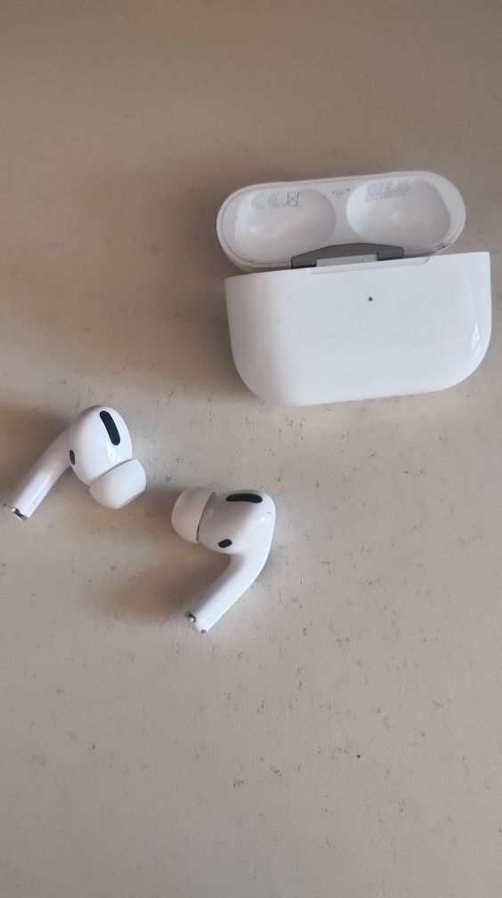 Airpods pro, ориг в отличном состоянии