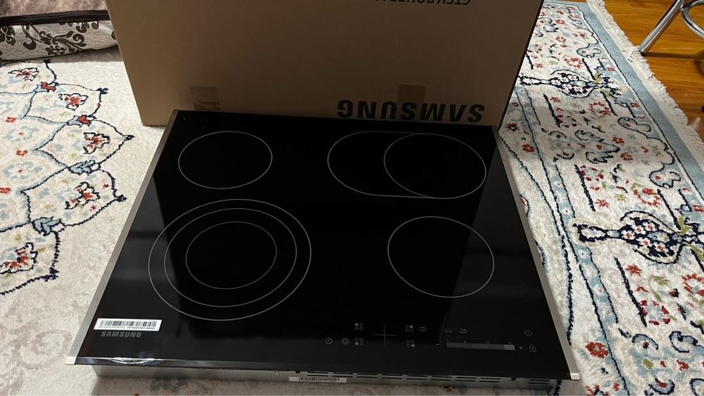 Варочная поверхность Samsung NZ64T3536DK/WT