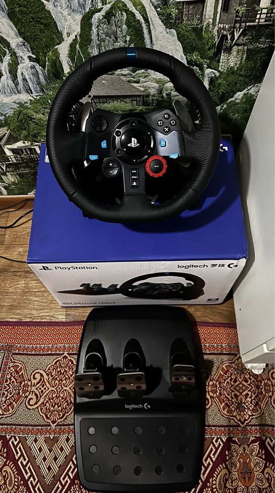 Продается игровой руль logitech g29