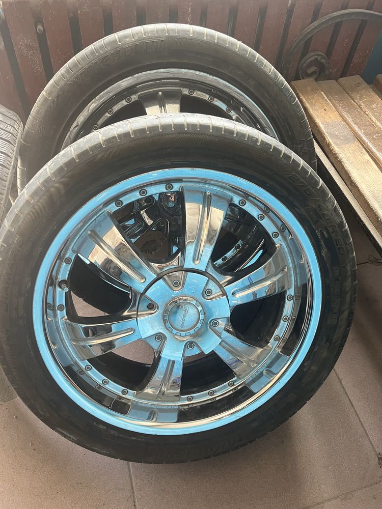 Продам шины! 275/40/20 мишлен.