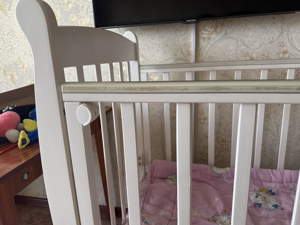 Продам детскую кроватку