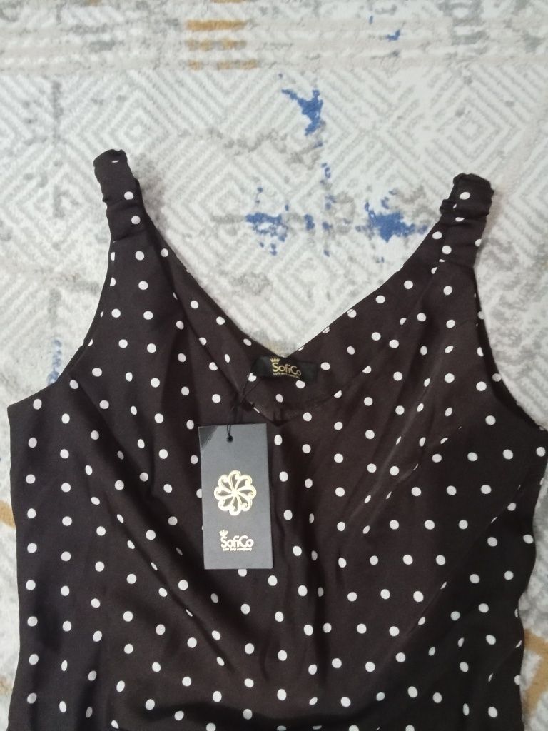 Продам платье в горошек