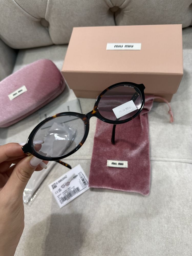 Очки Miu Miu новая коллекция 2025