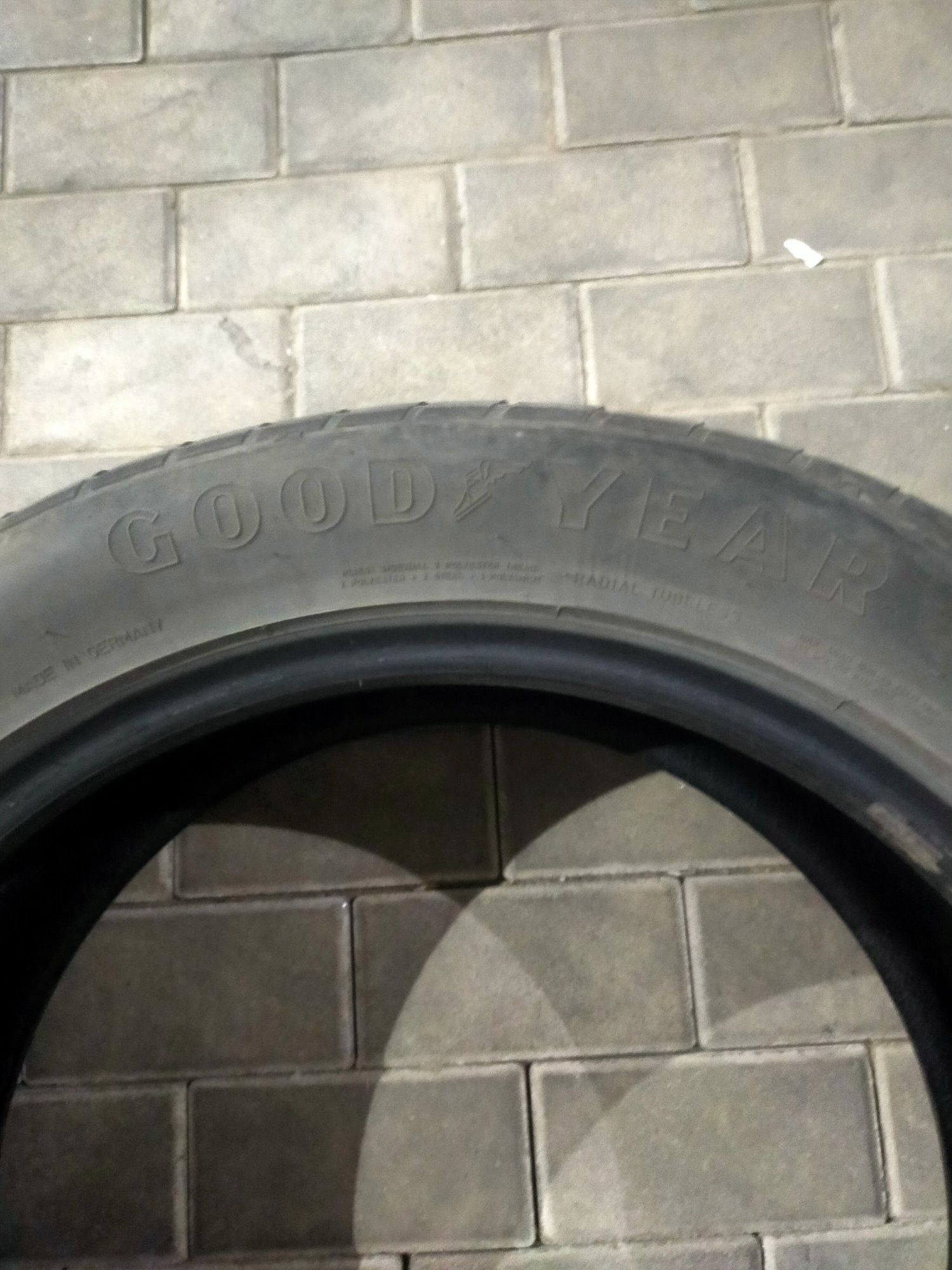 Продам шины 255. 50 R 20