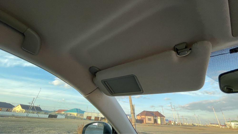 Перетяжка реставрация салон авто,дверные карты подлокотник сиденья