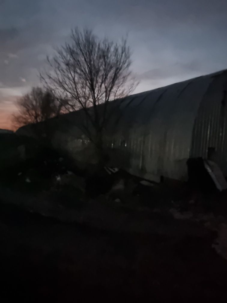 Не дорого. Сдам в аренду помещие под бизнес. Територию для хранения ко