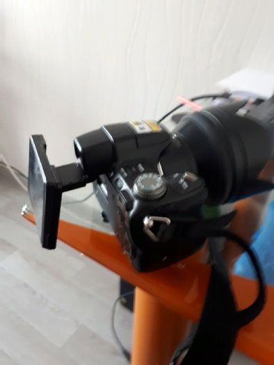 продаю цифровой фотоапарат SONY модель DSC-H50