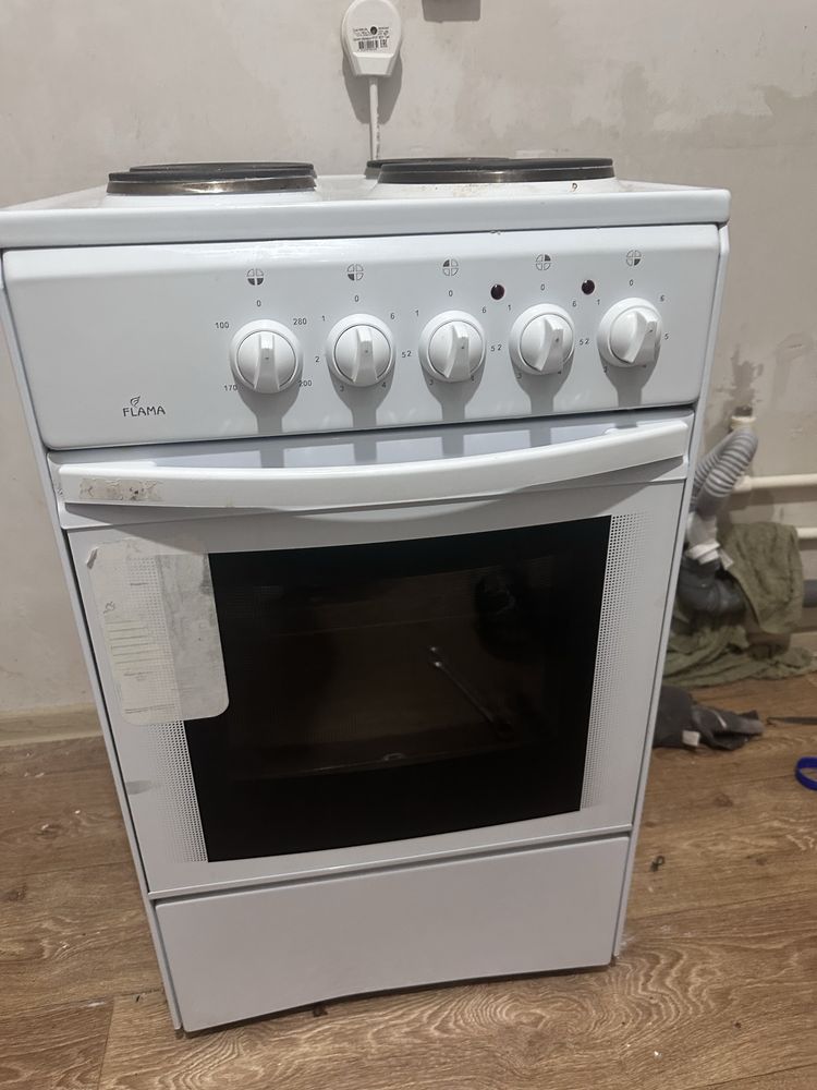 Продам электрическую плиту