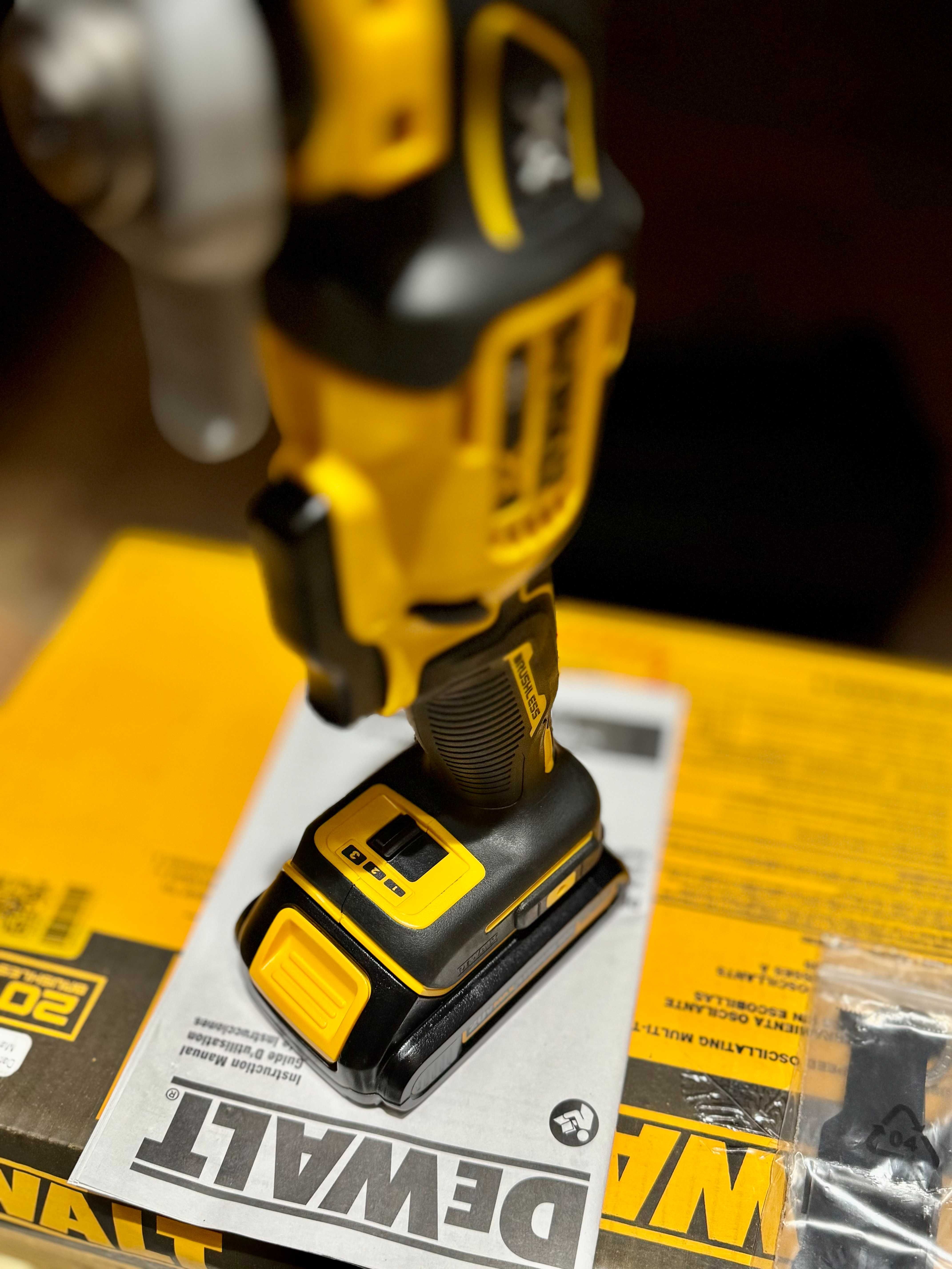 Мультитул, реноватор Dewalt DCS356, made in Mexico, новый, КОМПЛЕКТ