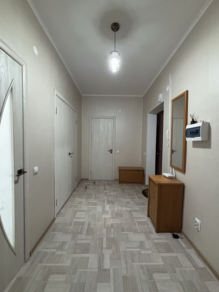 Продаётся 1 ком.  Квартира, 10 микрорайон