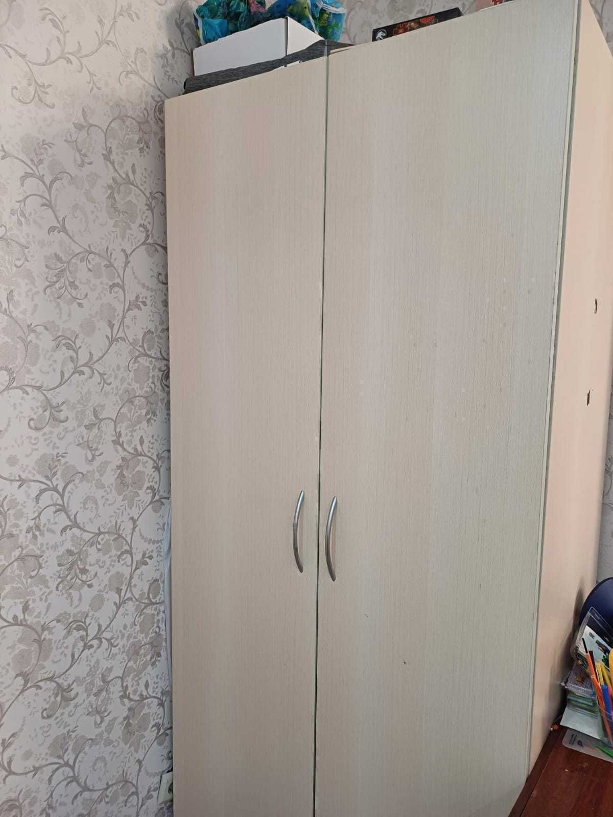 Продам кровать и шкаф (можно по-отдельности)
