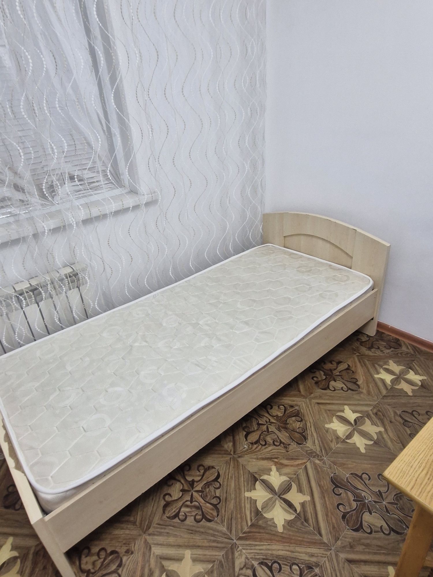 Односпальная кровать